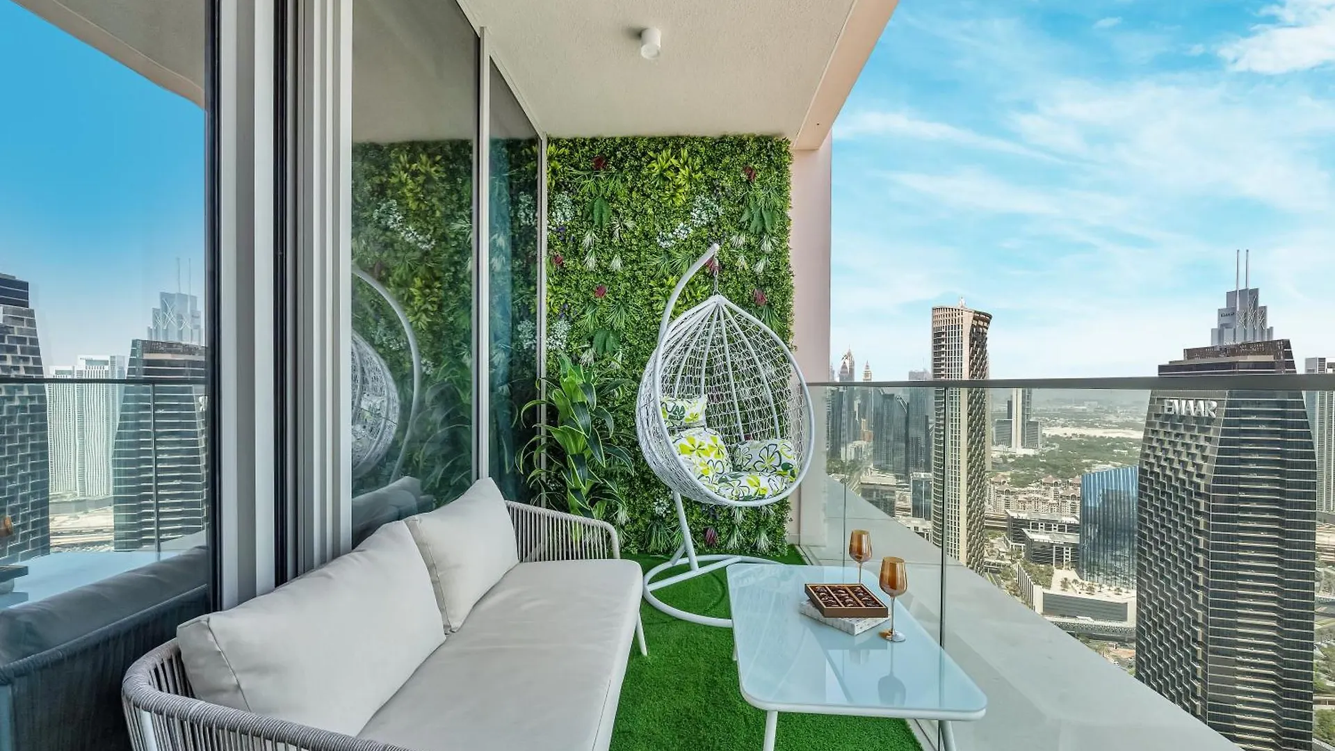 Burj Khalifa Bliss I 4 Bedroom Apartments I Burj Khalifa & Fountain Views I Free Gym, Pool, Parking, Wi-Fi And Ps5 I By Skyline Serenity Dubai United Arab Emirates
