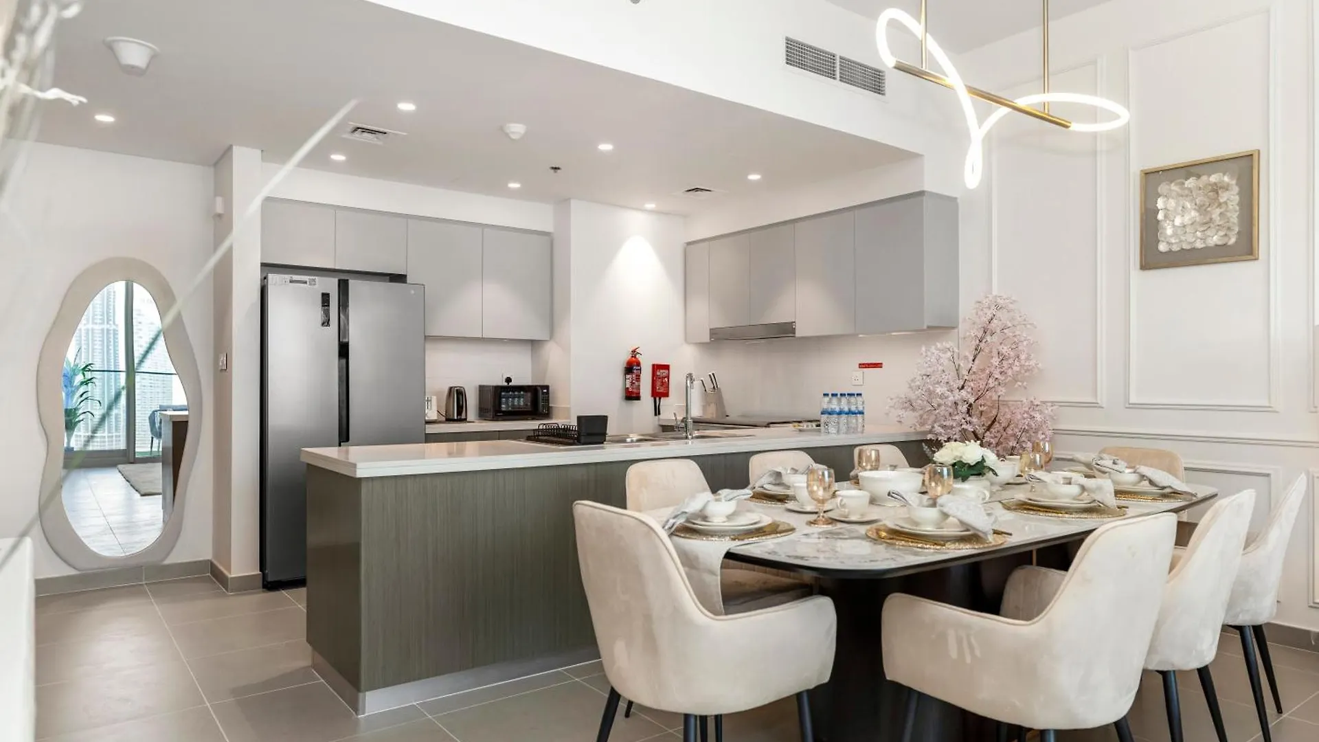 Burj Khalifa Bliss I 4 Bedroom Apartments I Burj Khalifa & Fountain Views I Free Gym, Pool, Parking, Wi-Fi And Ps5 I By Skyline Serenity Dubai
