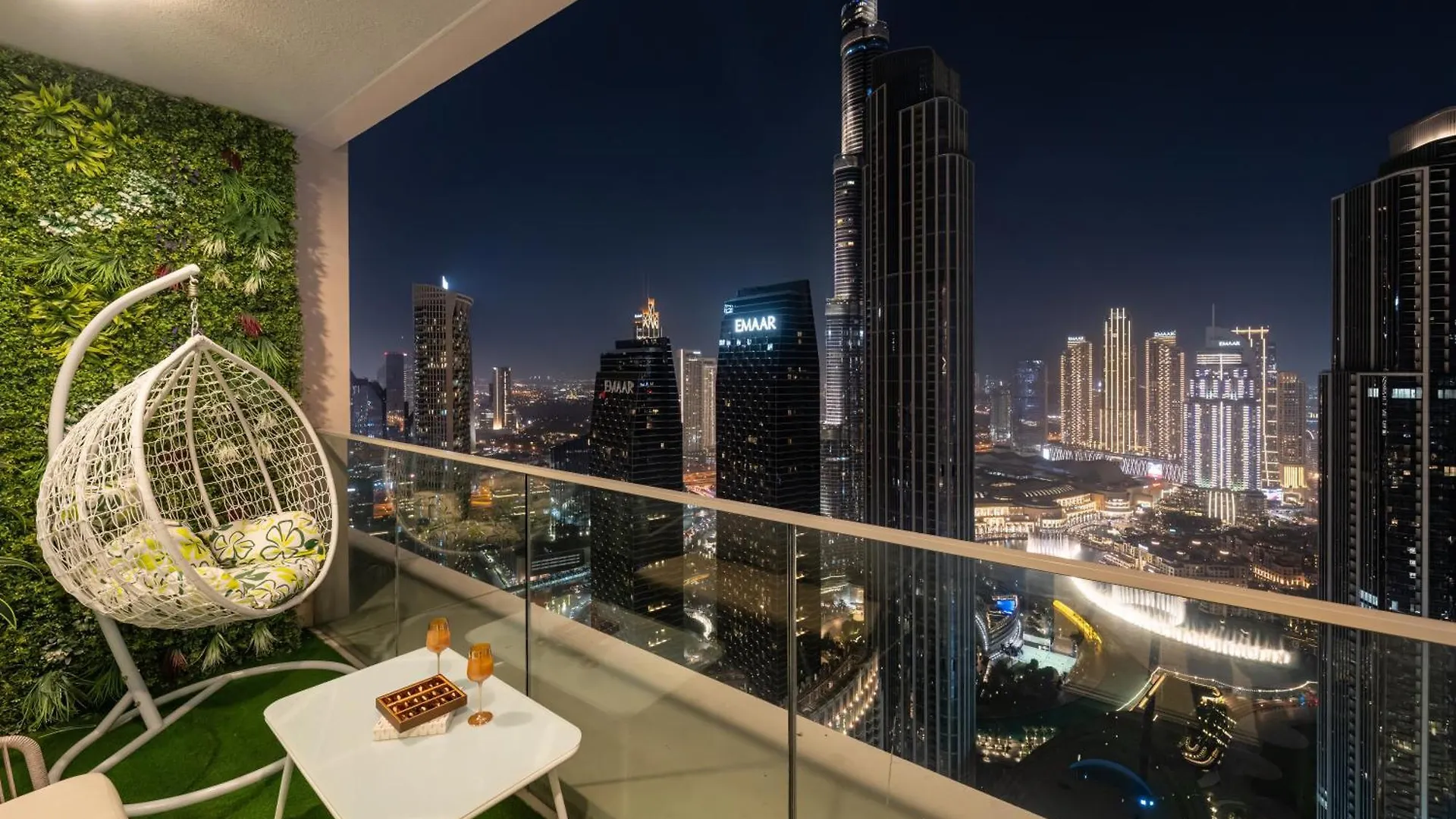 Burj Khalifa Bliss I 4 Bedroom Apartments I Burj Khalifa & Fountain Views I Free Gym, Pool, Parking, Wi-Fi And Ps5 I By Skyline Serenity Dubai 0*,  United Arab Emirates