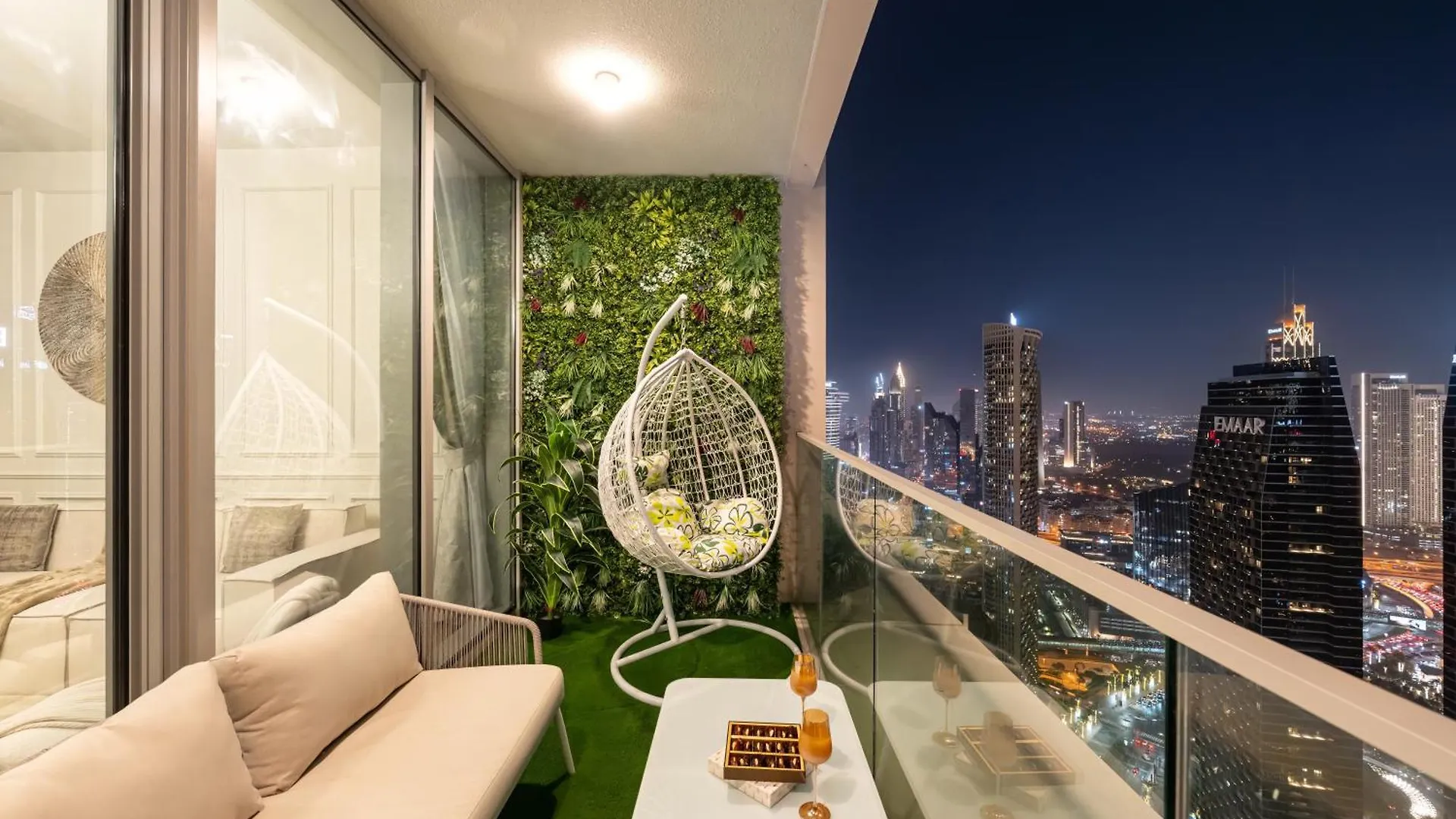 Burj Khalifa Bliss I 4 Bedroom Apartments I Burj Khalifa & Fountain Views I Free Gym, Pool, Parking, Wi-Fi And Ps5 I By Skyline Serenity Dubai