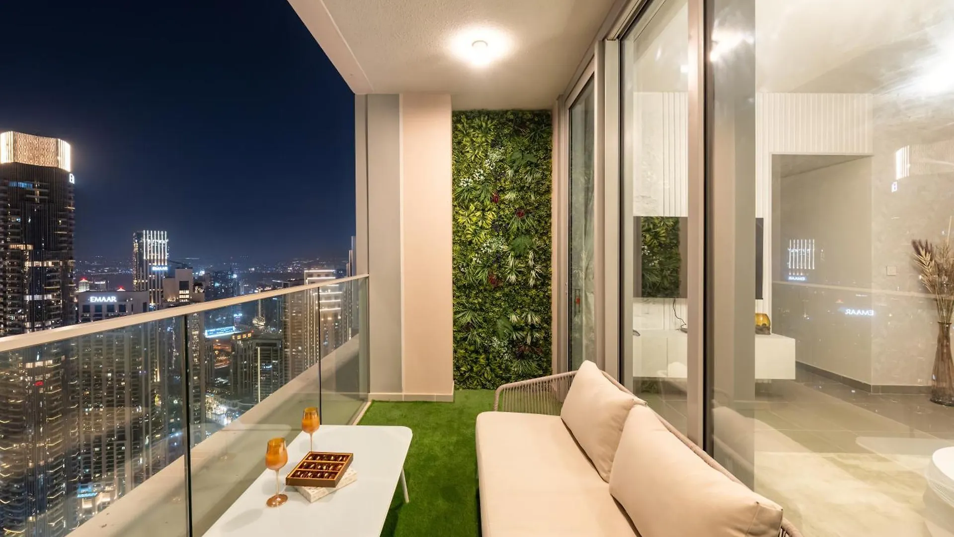 Burj Khalifa Bliss I 4 Bedroom Apartments I Burj Khalifa & Fountain Views I Free Gym, Pool, Parking, Wi-Fi And Ps5 I By Skyline Serenity Dubai