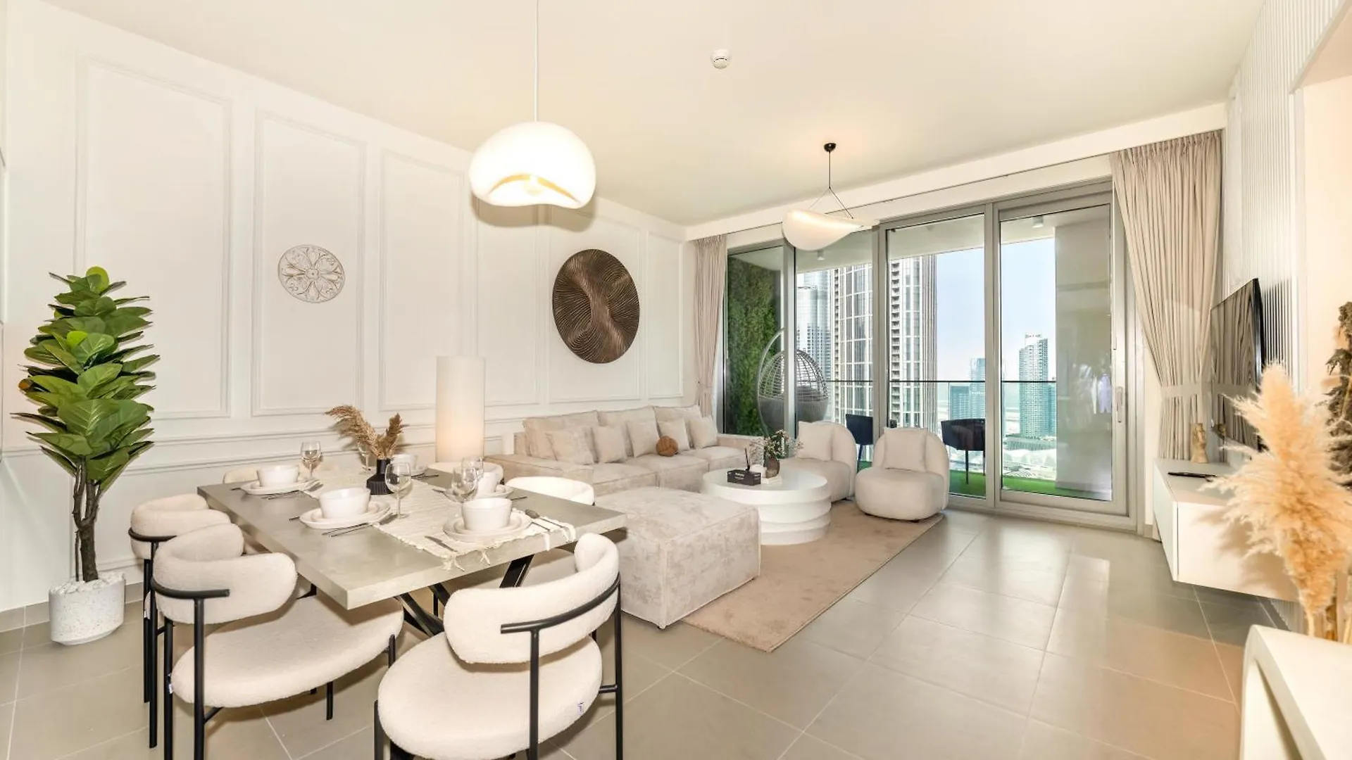 Burj Khalifa Bliss I 4 Bedroom Apartments I Burj Khalifa & Fountain Views I Free Gym, Pool, Parking, Wi-Fi And Ps5 I By Skyline Serenity Dubai