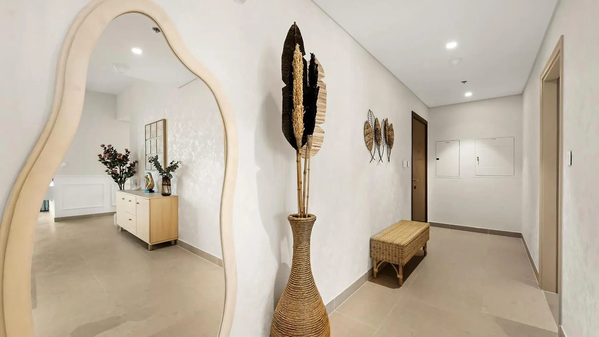 Burj Khalifa Bliss I 4 Bedroom Apartments I Burj Khalifa & Fountain Views I Free Gym, Pool, Parking, Wi-Fi And Ps5 I By Skyline Serenity Dubai