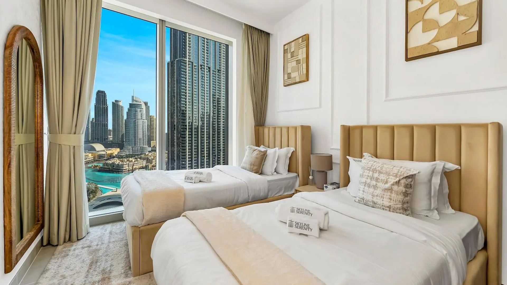 Burj Khalifa Bliss I 4 Bedroom Apartments I Burj Khalifa & Fountain Views I Free Gym, Pool, Parking, Wi-Fi And Ps5 I By Skyline Serenity Dubai