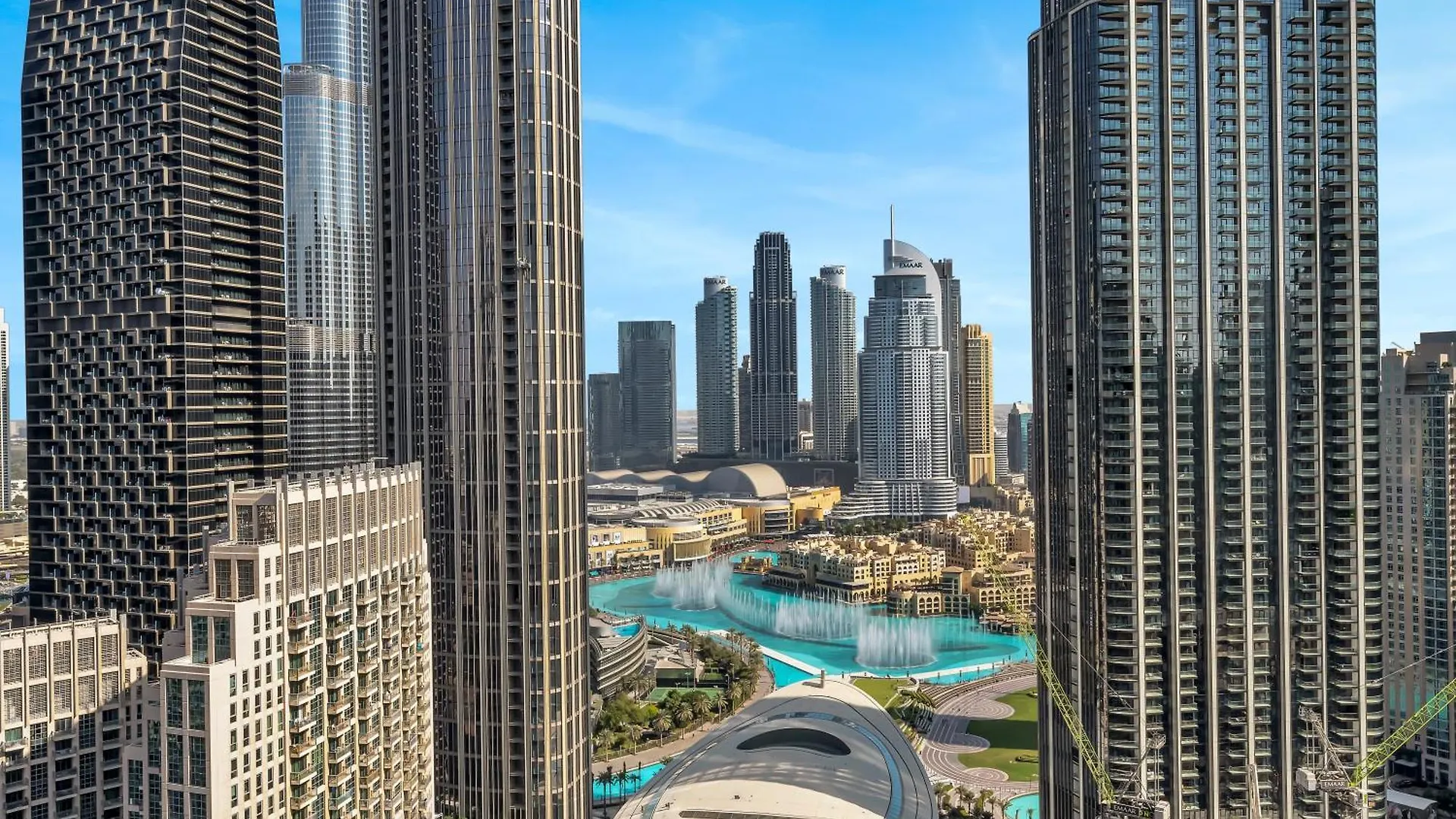 Burj Khalifa Bliss I 4 Bedroom Apartments I Burj Khalifa & Fountain Views I Free Gym, Pool, Parking, Wi-Fi And Ps5 I By Skyline Serenity Dubai